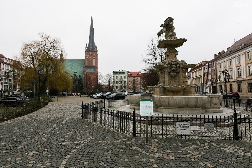 Co z przyszłością pl. Orła Białego? Pierwsze przetarcie przed „okrągłym stołem"