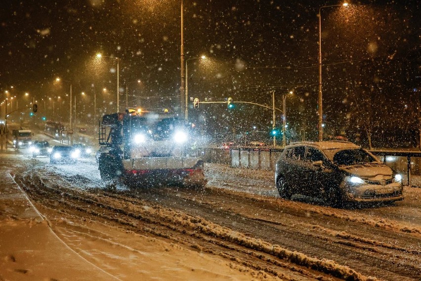 Śnieżyca na Pomorzu. Kolejne intensywne opady śniegu