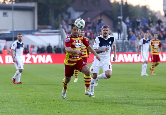 Jakub Biskup kiedyś grał w Termalice Bruk-Bet Nieciecza. Dzisiaj jest czołową postacią w Chojniczance