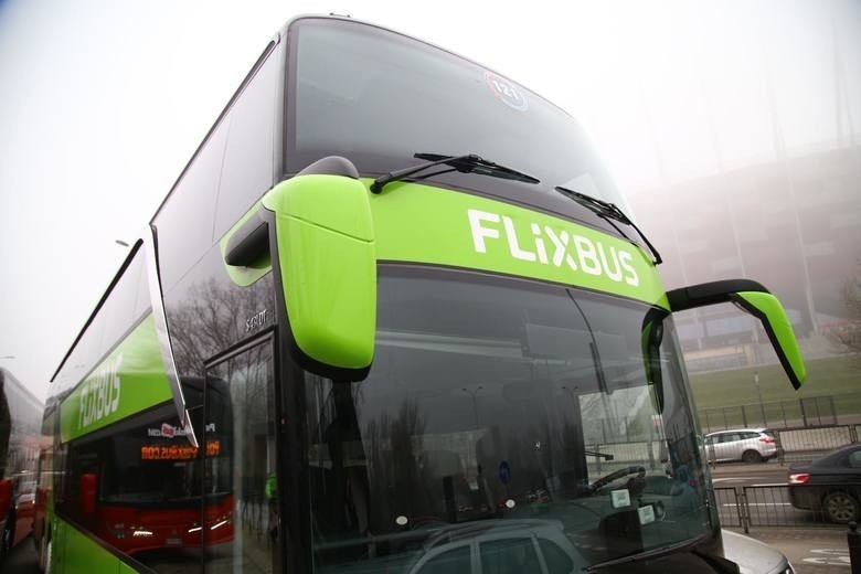 FlixBus uruchamia 30 dodatkowych tras na święta. Dokąd będzie można pojechać z Wrocławia?