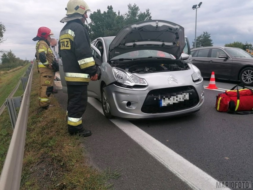 Trzy samochody zderzyły się w Dąbrowie na krajowej 46