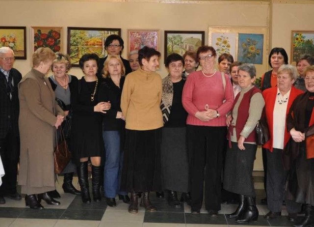 Uczestnicy projektu zapraszają na spotkanie do stąporkowskiego domu kultury.