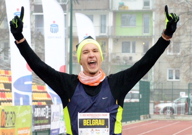Zwycięzca biegu Szymon Belgrau