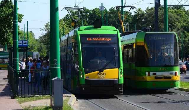 W sobotę na tramwajach nie ma już tęczowych chorągiewek (zdj. ilustracyjne)