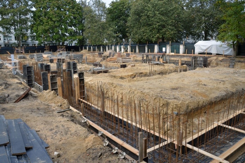 Wmurowano kamień węgielny pod budowę nowego przedszkola w Stalowej Woli, w miejsce wyburzonego. Zobacz zdjęcia