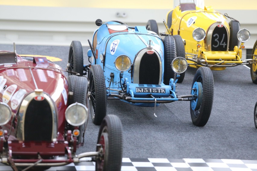 Superauta Bugatti na wystawie w Silesia City Center