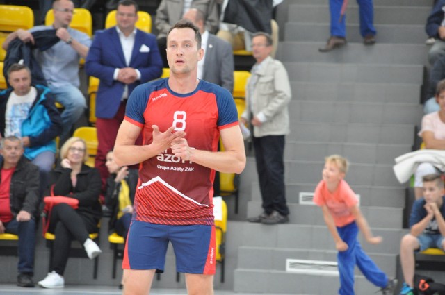 Sławomir Jungiewicz zadebiutował w barwach ZAKSY Kędzierzyn Koźle podczas sparingu ze Społem Kielce w Skarżysku.