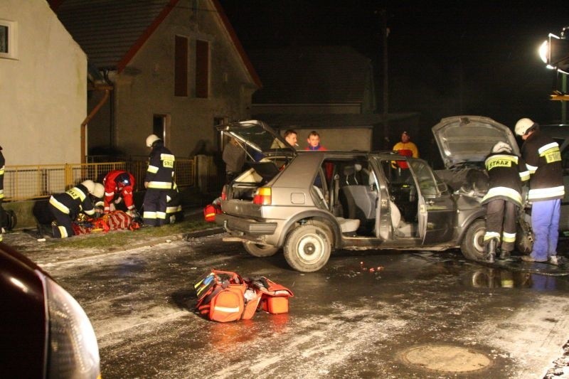 Piec osób zostalo rannych w wypadku, do jakiego doszlo w...