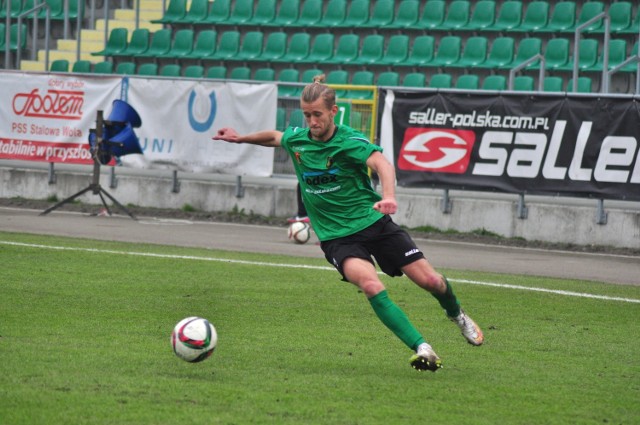 Pomocnik Stalówki, Mateusz Kantor strzelił jednego gola w meczu sparingowym z Unią Tarnów.