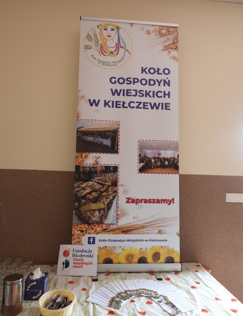 KGW Kiełczew w programie „Danie Wspólnych Chwil”. KGW Kiełczew przystąpiło do programu i ufundowało 3 spotkania dla seniorów