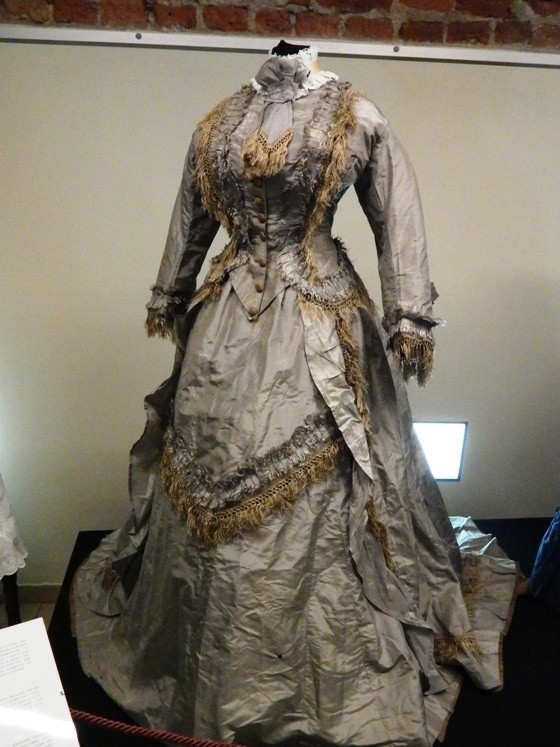 Tak się ubierały panie w XIX wieku...