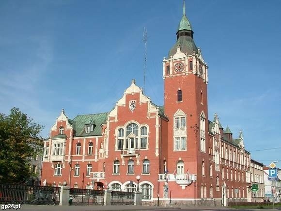 Defibrylator  kosztował słupskie starostwo powiatowe sześć tys. zł