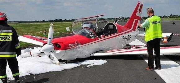 Tak wyglądał samolot po wypadku na mieleckim lotnisku.