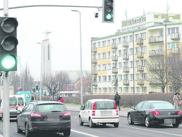 Nadzorujący wdrażanie Inteligentnego Systemu Transportowego Wojciech Kasprzyk dostał 6 tys. zł.   Łączna kwota nagród w ratuszu za 2015 r. była jednak znacznie niższa niż w roku poprzednim.