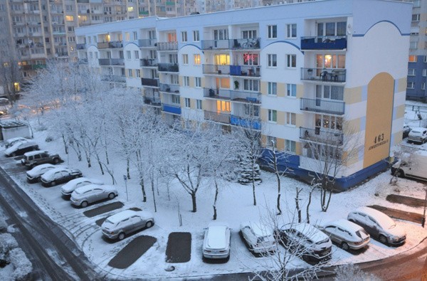 W Łodzi spadł śnieg. 4,5 godziny odśnieżania za 600 tys. zł! (zdjęcia)