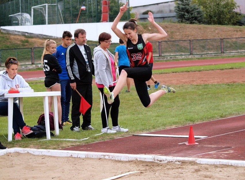 Na stadionie Wdy w Świeciu zainaugurowano jesienną rundę...