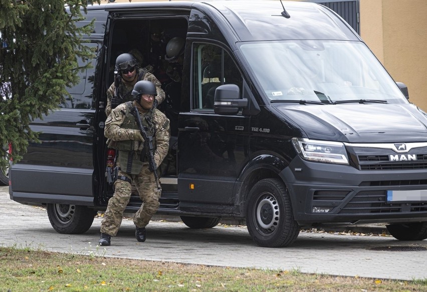 Terroryści zaatakowali ujęcie wody pitnej w Małej Nieszawce....