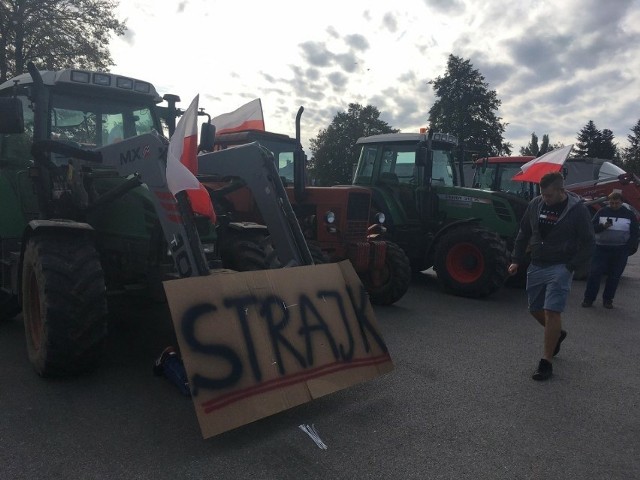 Na środę, 24 stycznia rolnicy w całej Polsce zapowiedzieli protesty. Będą one polegały na blokowaniu dróg co tym samym utrudni jazdę kierowcom. 