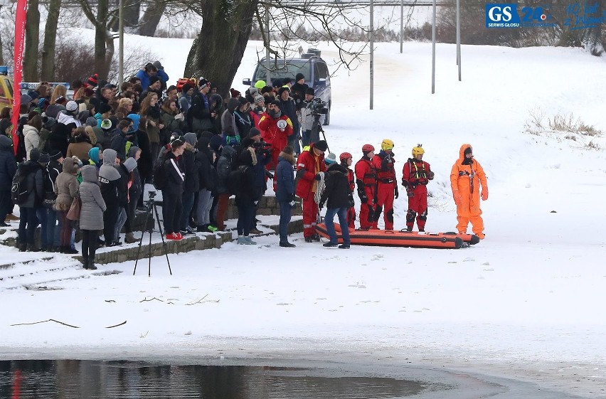 Zima daje się we znaki, temperatury są minusowe, woda...