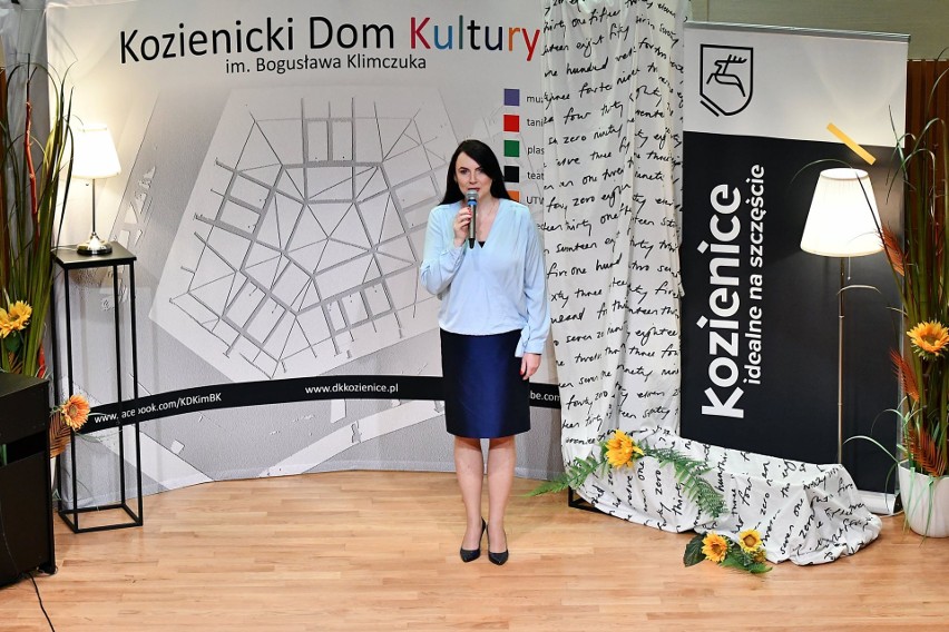 Gala Laureatów konkursu „Słowa jak motyle – Wiersze Babci Zosi” odbyła się w Kozienickim Domu Kultury - zobacz zdjęcia