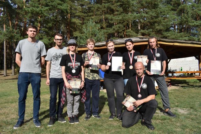 Ekipa Archery Club Munin, która starowała na zawodach w Łazach