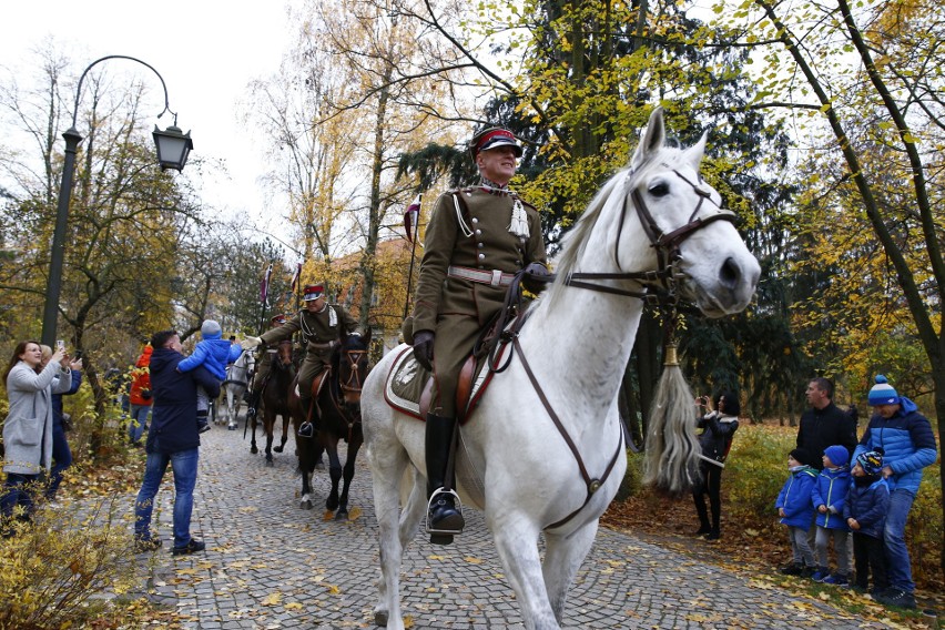 Warszawa: 101. rocznica odzyskania niepodległości. Obchody w...