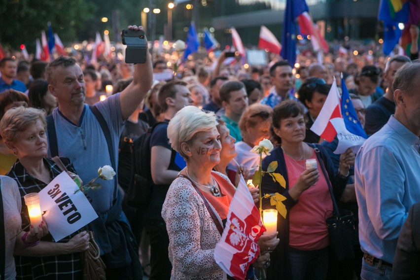 24 lipca 2017. Protest w obronie niezależności sądów na...