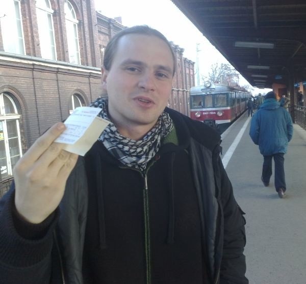 Krystian Ławrentiuk: - Po co się tłuc pociągiem osobowym, jak można taniej pojechać pospiesznym.