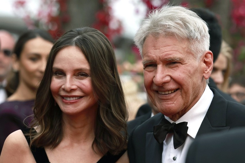 Harrison Ford wraz z żoną Calistą Flockhart. Znają się od...