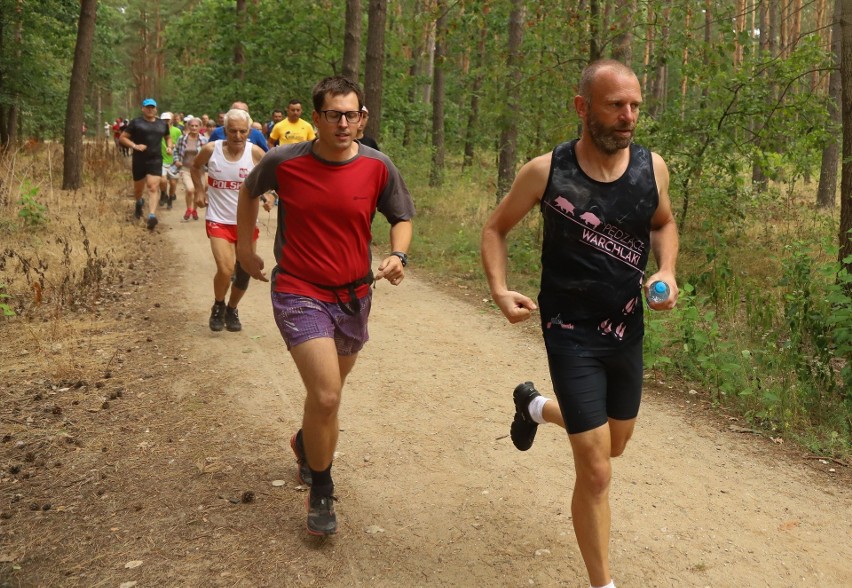 Parkrun Toruń #308. Tradycyjnie do biegaczy w lesie na...