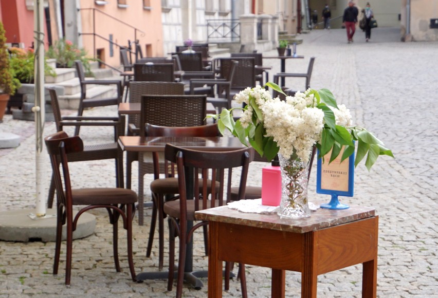 Ogródki piwne w Lublinie już stoją i czekają na gości. Zobacz zdjęcia