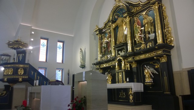 Wierni z Nieboczów modlą się w nowym kościele św. Józefa Robotnika