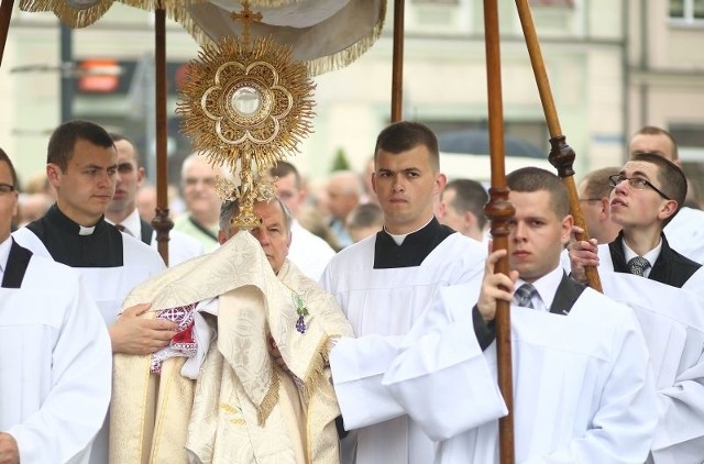 Procesji przewodniczył biskup Henryk Tomasik, ordynariusz diecezji radomskiej.