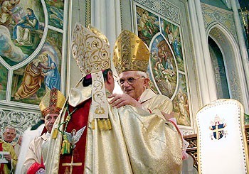10 lat temu kardynał Joseph Ratzinger wyswięcił biskupa Zygmunta Zimowskiego.