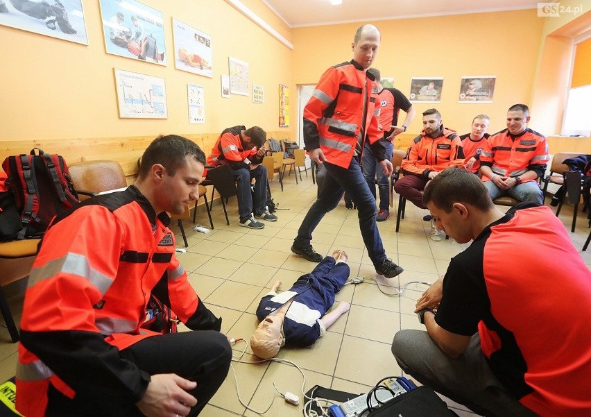 Ratownicy medyczni szkolą się, by jak najlepiej wypaść na zawodach i jeszcze lepiej ratować na co dzień