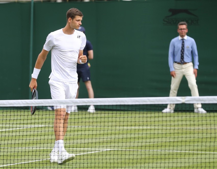 Hubert Hurkacz na trawie Wimbledonu