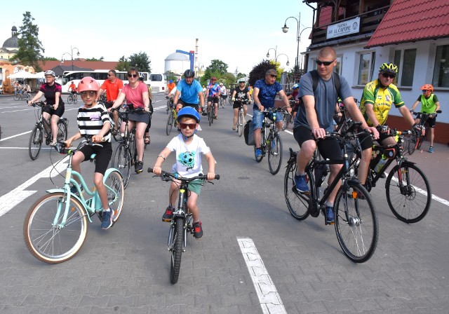 KTR Goplanie przy Nadgoplańskim Oddziale PTTK w Kruszwicy zaprasza cyklistów do udziału w rajdzie rowerowym wokół jez. Gopło z dwukrotną przeprawą promem. L:iczba uczestników imprezy ograniczona