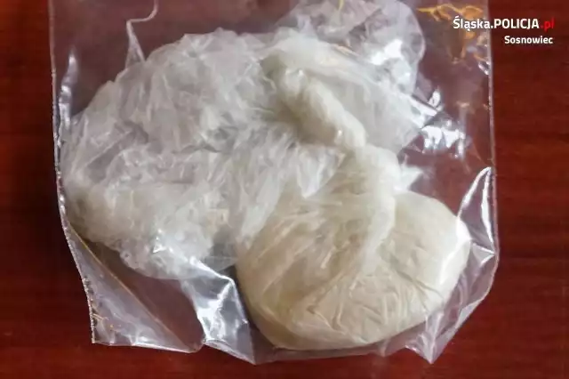Prawie pół kilo amfetaminy zarekwirowali sosnowieccy policjanci od jednego z dilerów