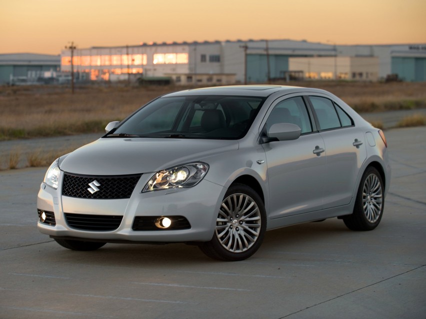 Suzuki Kizashi / Fot. Suzuki