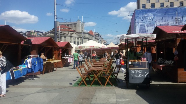 Jarmark Świętojański na rynku w Katowicach