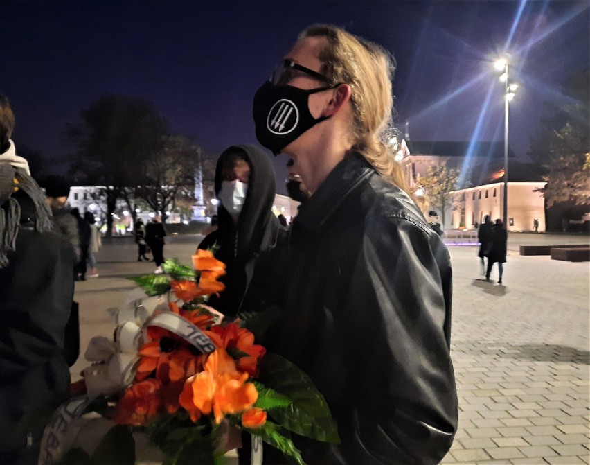 Protest w Lublinie. Zapalą znicze przed biurami posłów PiS. Oglądaj na żywo