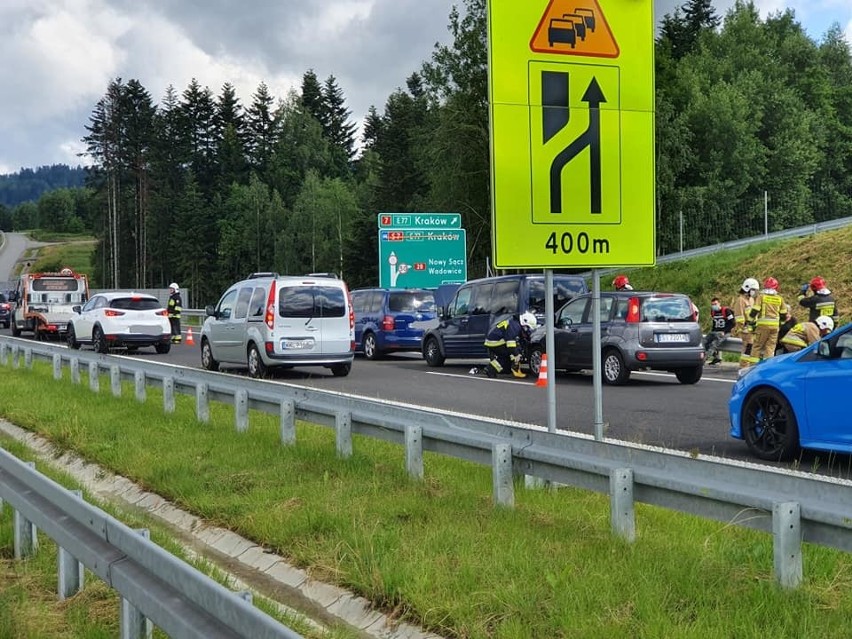 Wypadek trzech aut na ekspresowej zakopiance w Skomielnej Białej [ZDJĘCIA]