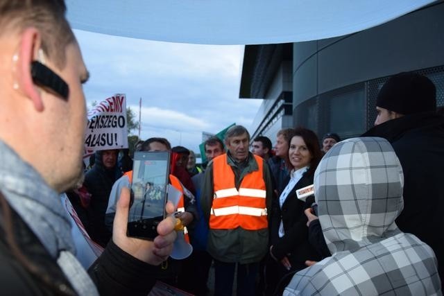 Lotnisko chce mieć nowy pas, mieszkańcy protestują [WIDEO]