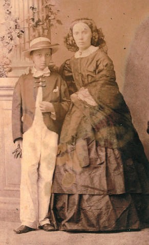 Edward Woyniłłowicz z matką Anną z Wańkowiczów