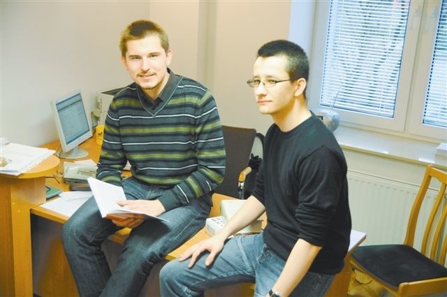 - Poruszymy kwestie, o których przeciętny pracujący student powinien wiedzieć - mówią Marek Wocka i Tomasz Stahlberger. (fot. Sławomir Mielnik)