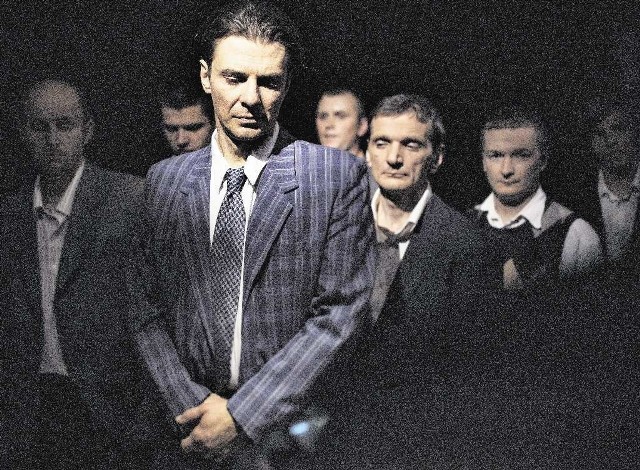 Marcin Kwaśny jako Pilecki w filmie Stow. Auschwitz Memento.