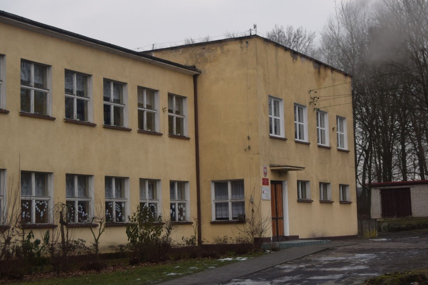 Szkoła w Toprzyku przed likwidacją
