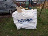 Mieszkaniec Wasilkowa czeka od 6 kwietnia aż firma Koma zabierze worek z opadami remontowymi. Dzwonił kilka razy i nic. A zapłacił 200 zł