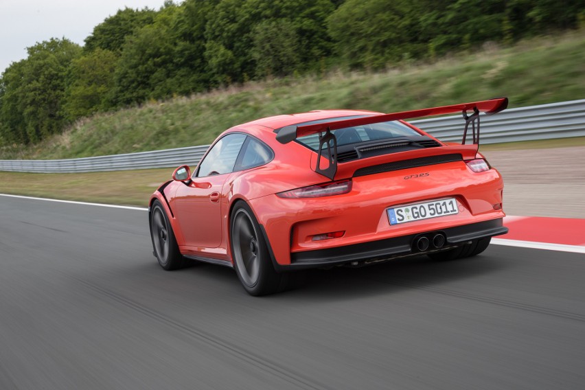Mimo wielu „stróżów” Porsche 911 GT3 RS nie jest zimną i...