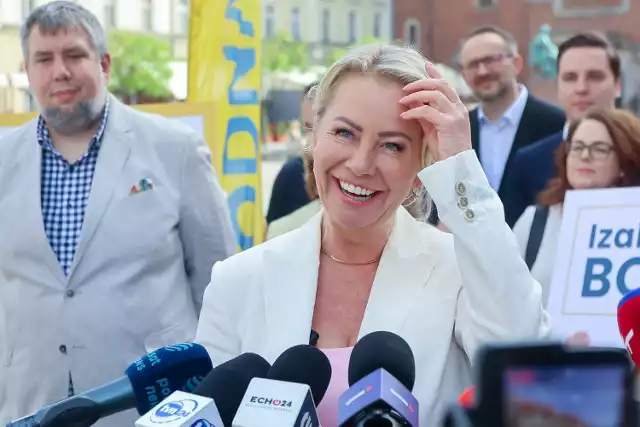Kandydatka na prezydenta Wrocławia podkreśliła, że jej wysoki wynik w pierwszej turze jest zaskakujący w wielu środowiskach, więc zarzuty dla jej męża mogą być bronią dla politycznych rywali.